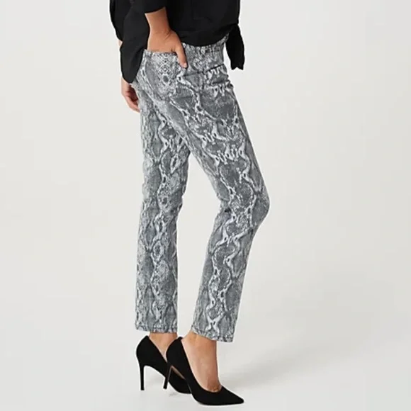 NWOT Snakeskin Print Wild Fable Skinny Jeggings Black & Cream Denim Size 2 - Picture 1 of 7